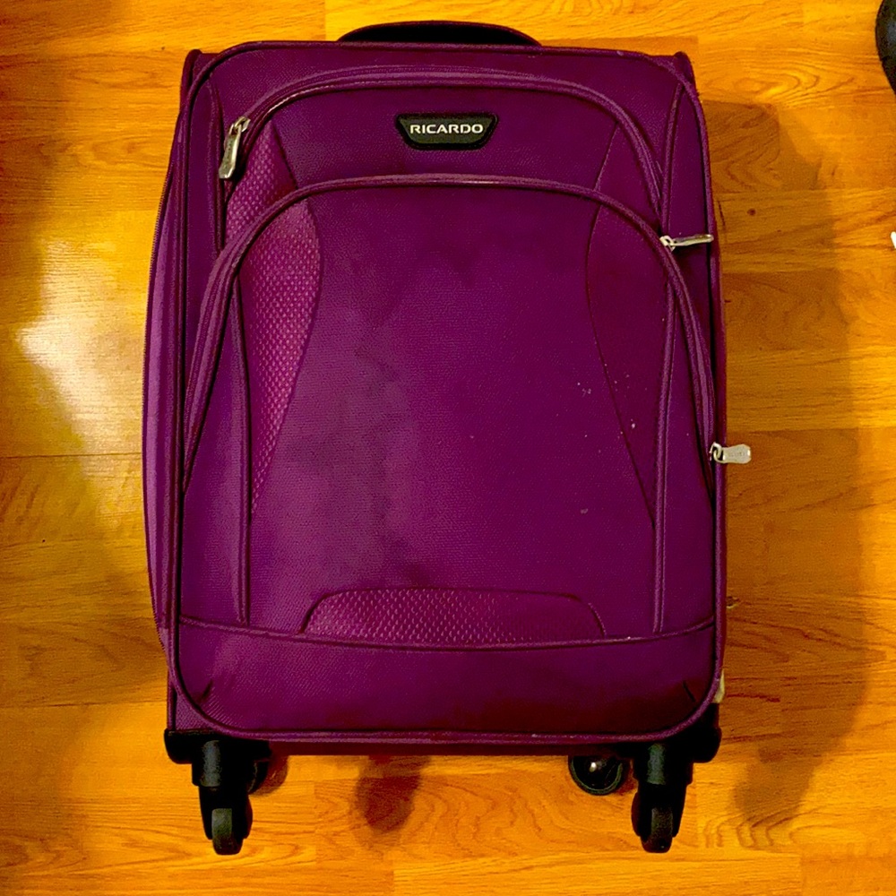 Small Carryon